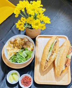 Top 3 most delicious and must try at Banhmi Long Hoi
